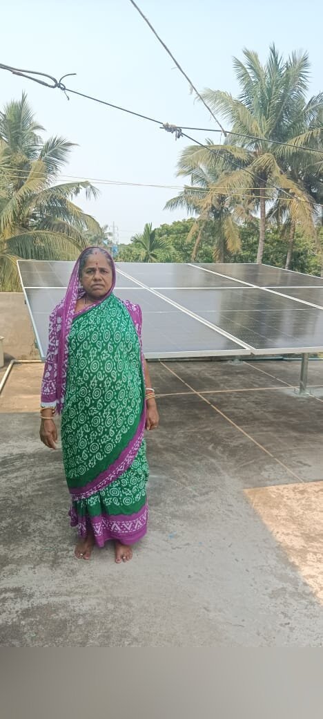 Client with rooftop solar panels