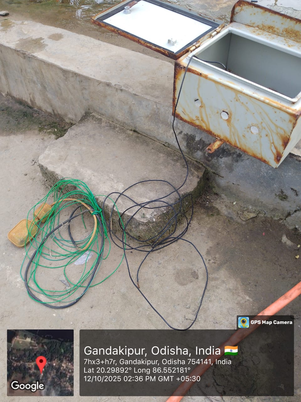 DC controller and wiring at RWSS solar pump sump, Gandakipur, Jagatsinghpur