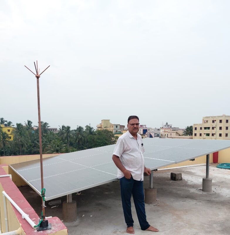 Elevated rooftop solar panel array commissioned by SREE, Paradeep, Odisha